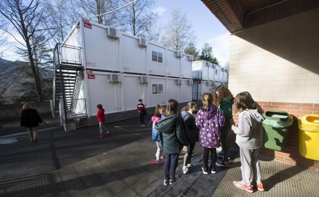 El virus se ceba entre los menores de 18 años, con la mayor tasa de incidencia de la población