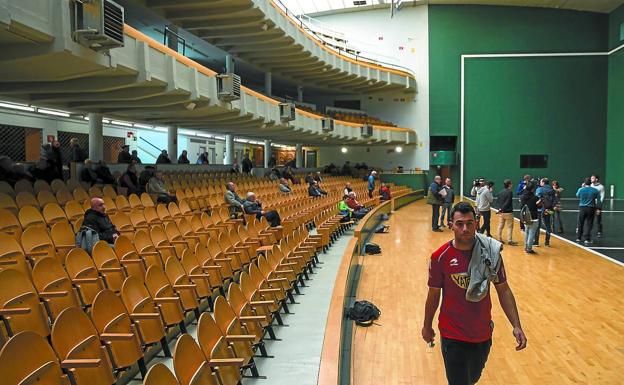 La mano profesional vuelve al Labrit