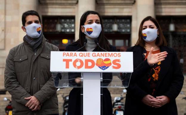 Ciudadanos, PP y Vox batallan por el liderazgo de la derecha antisoberanista