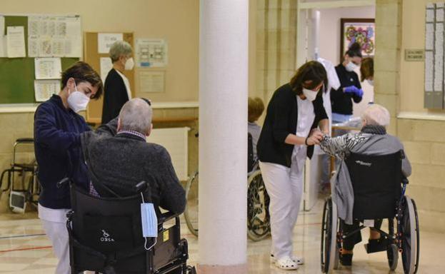 Las residencias empiezan a ver la luz: 12 curados y ningún fallecido ni contagiado el último día