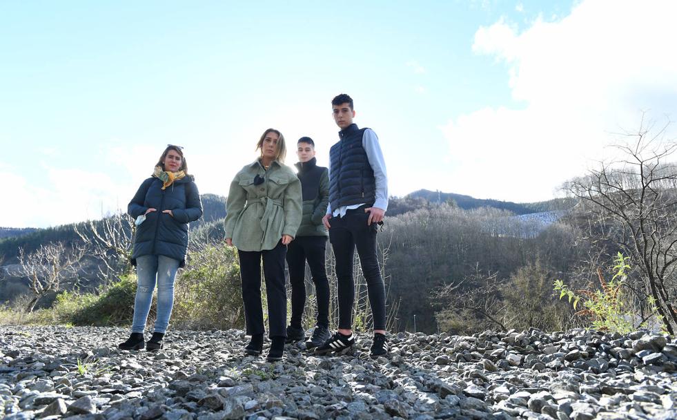 La ministra Robles dice que si la UME hubiese ido al vertedero de Zaldibar «un cadáver no estaría ahí»