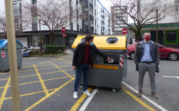 Lasarte-Oria estrena contenedores adaptados para niños y personas con movilidad reducida