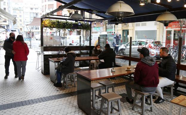 El Gobierno Vasco busca resquicios legales para adoptar nuevas restricciones