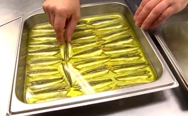 Receta de anchoas marinadas de Mikel Gallo