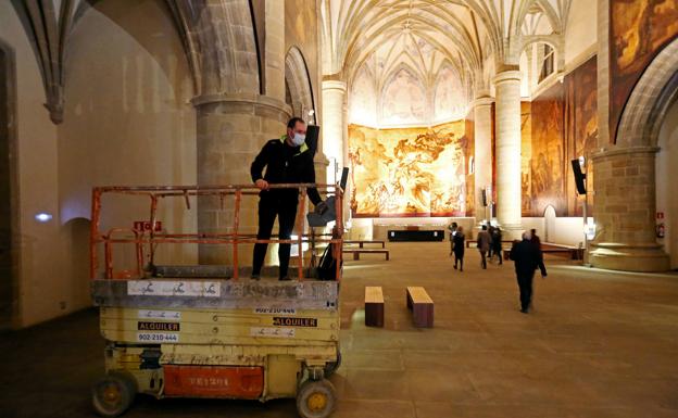 Unas pinturas con las efemérides del pueblo vasco para recubrir la iglesia