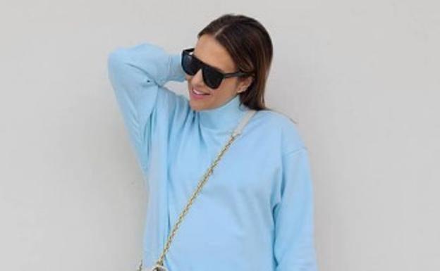 Paula Echevarría convierte sus looks con chándal en los más elegantes