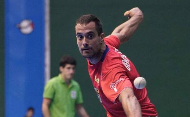 Oinatz Bengoetxea, el recambio que nunca se rinde