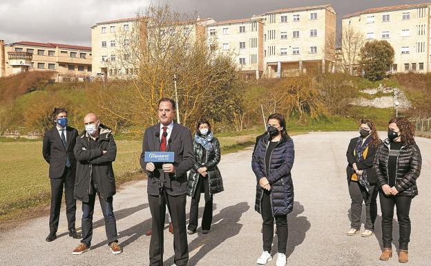 Iturgaiz censura que al PNV «le importan más los presos de ETA que las vacunas»