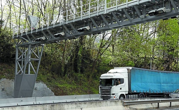 Los camioneros exigen a la Diputación la devolución de 15 millones de euros