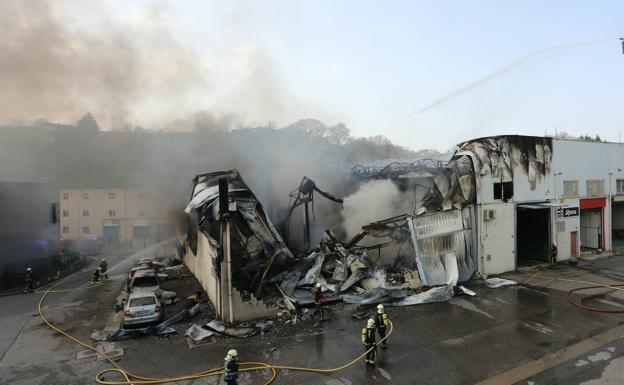 «Seguimos vivos porque nos pilló junto a la puerta»