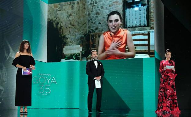 La donostiarra Jone Laspiur se lleva el premio a la Mejor actriz revelación por su interpretación en 'Ane'