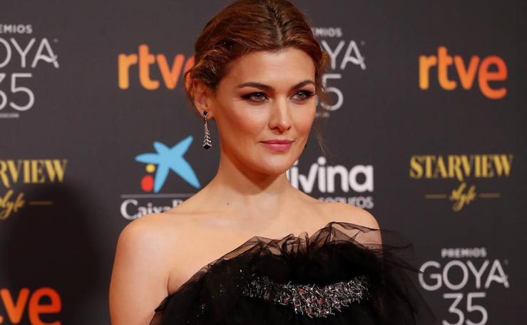 La actriz donostiarra Jone Laspiur enamora con un diseño 'made in Euskadi' en los Goya