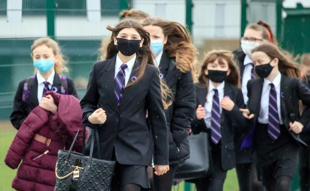 Del pasaporte Covid, a quitarse la mascarilla