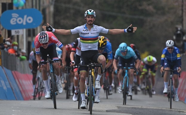 Alex Aranburu, en la mesa de los campeones