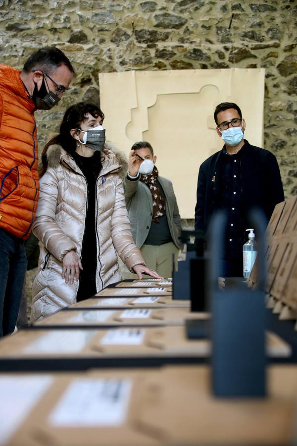 Esculturas para quienes no pueden ver y alumnos en busca de una segunda oportunidad