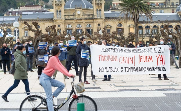 A la búsqueda de una solución para interinos y temporales, la losa de la Administración vasca