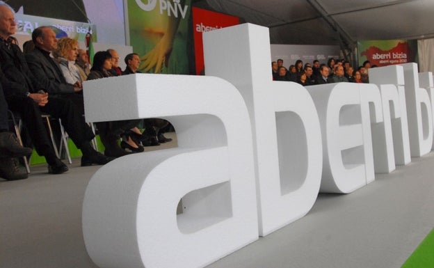 El PNV celebrará el Aberri Eguna con una Asamblea Nacional en el Euskalduna