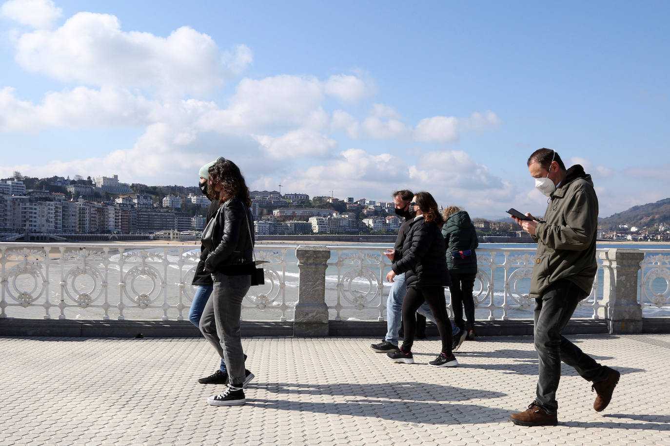 Gipuzkoa entra en la primavera dando un portazo a la lluvia