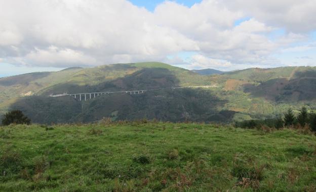 Urdelar: Custodiada por gigantes