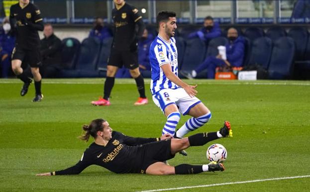 La Real Sociedad perdona y el Barcelona castiga