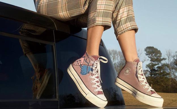 5 looks tendencia con las Converse como calzado estrella