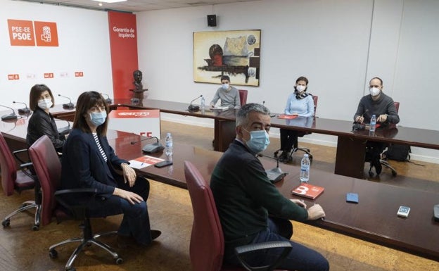 PSE y Ezker Anitza-IU se reúnen para analizar las respuestas políticas e institucionales a la crisis del Covid