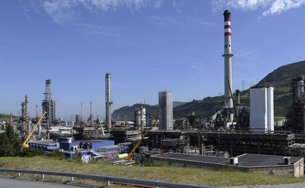 Petronor presenta un ERTE para un tercio de la plantilla hasta diciembre