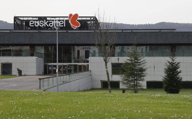 Kutxabank ingresará 396,7 millones con la venta de su participación en Euskaltel