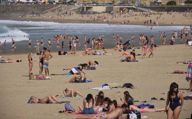 El mercurio alcanza los 29 grados en Gipuzkoa y hay aviso amarillo por riesgo de incendios forestales