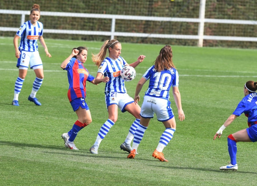 La Real Sociedad cede ante el Eibar en Zubieta