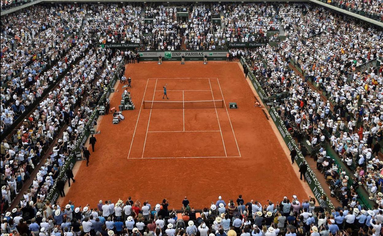 Roland Garros estudia retrasar de nuevo su inicio por las restricciones en Francia