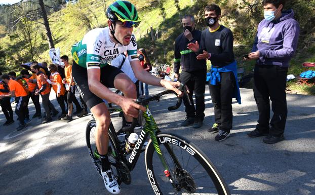 Jon Barrenetxea: «Hace ilusión ir al lado de Valverde, Roglic y Pogacar»