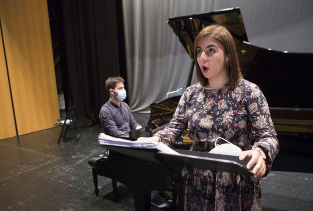 «La música vasca tiene joyas y nosotros somos los que tenemos que reivindicarlas»