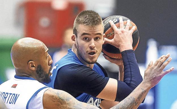 La red se hace cada vez más pequeña para el Acunsa GBC