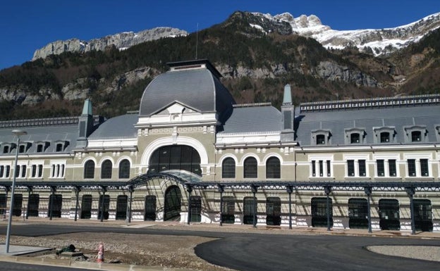 Canfranc 'estrena' estación de tren