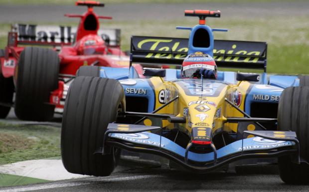 Alonso desvela detalles desconocidos de su batalla con Schumacher en Imola 2005