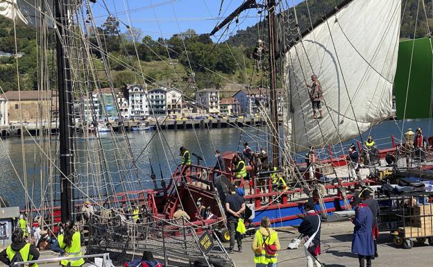 Amenábar libra una batalla naval en Pasaia