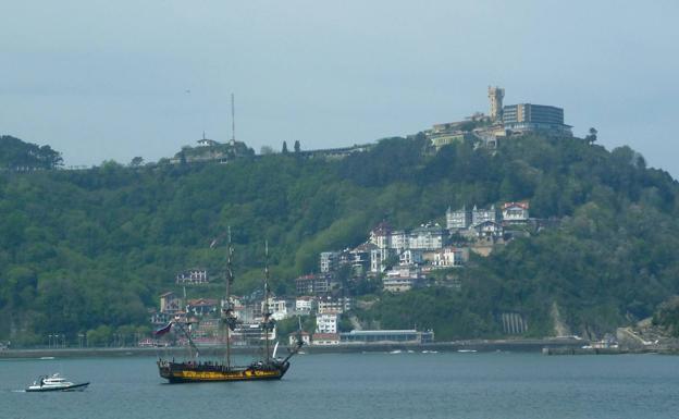 Visita sorpresa de la fragata rusa 'Shtandart' a La Concha