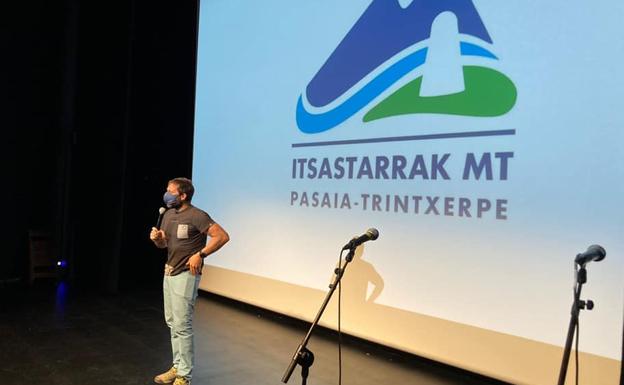 Txikon relata en Pasaia su aventura en 'La montaña desnuda'