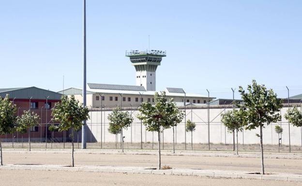 Uno de cada cinco presos etarras cumple su condena en Euskadi