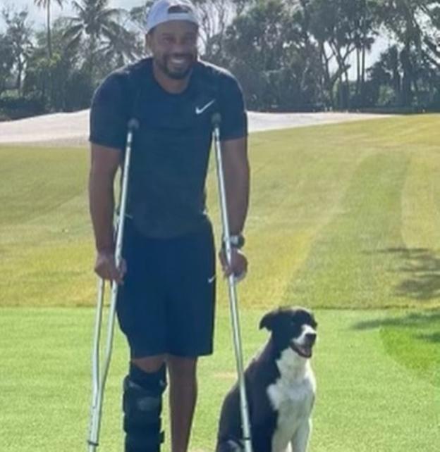 Tiger Woods reaparece tras el accidente