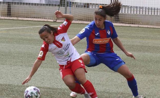 Las armeras caen ante un rival directo y se acercan al precipicio