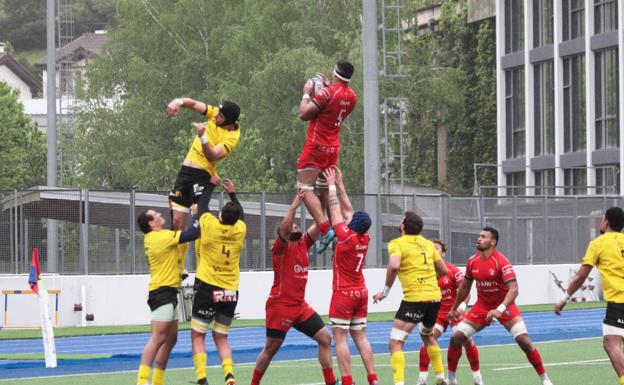 Ampo busca una victoria que le puede dar una preciada tercera plaza en la tabla