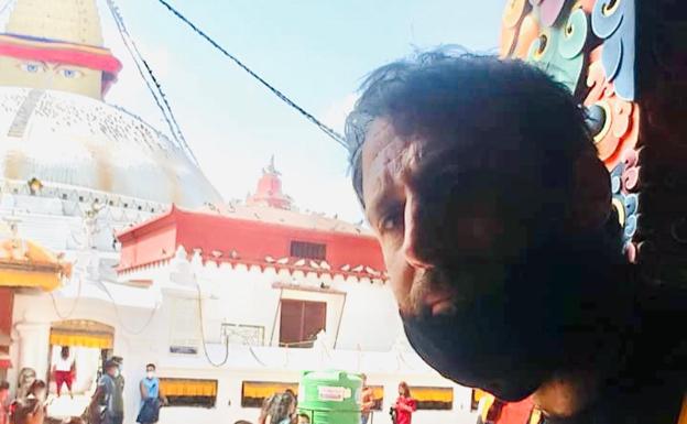 Álex Txikon ya está en Nepal camino del campo base