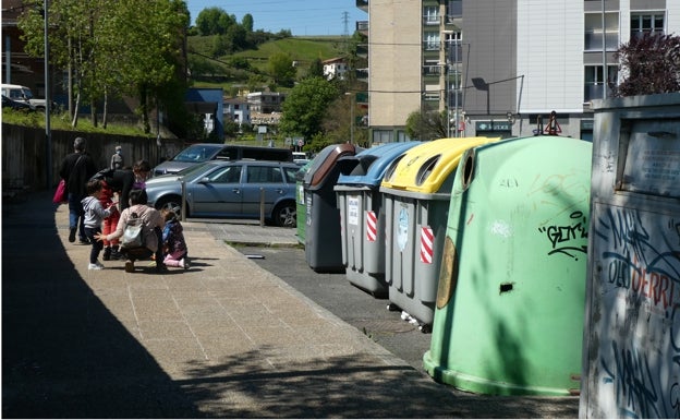 Martutene, Añorga y Miramón duplican a partir de hoy sus contenedores de reciclaje
