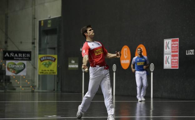 «José Javier puede jugar hasta contra tres»