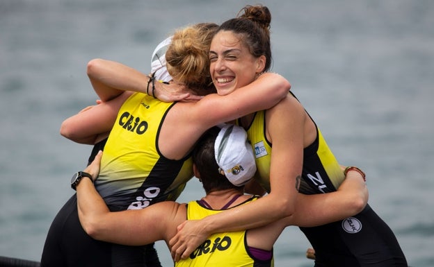 Sandra Piñeiro deja de remar en la oscuridad