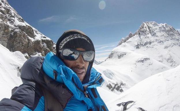 Kilian Jornet roza los 7.000 metros