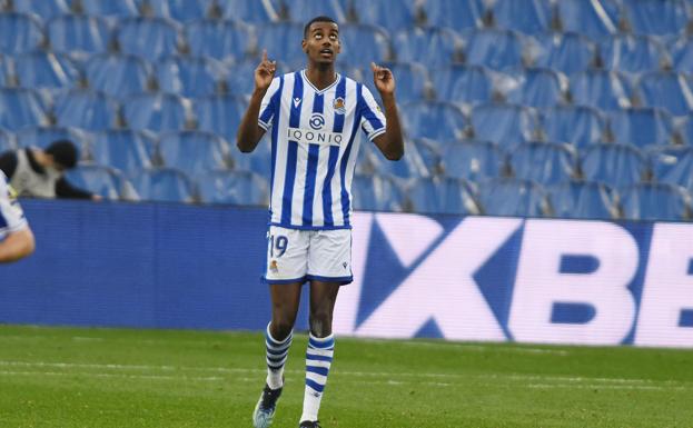 Alexander Isak, titularísimo tras la marcha de Willian José y capo canioneri