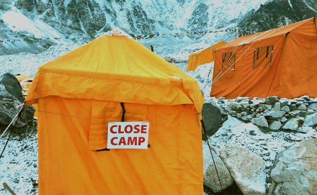 El coronavirus también llega al campo base del Everest